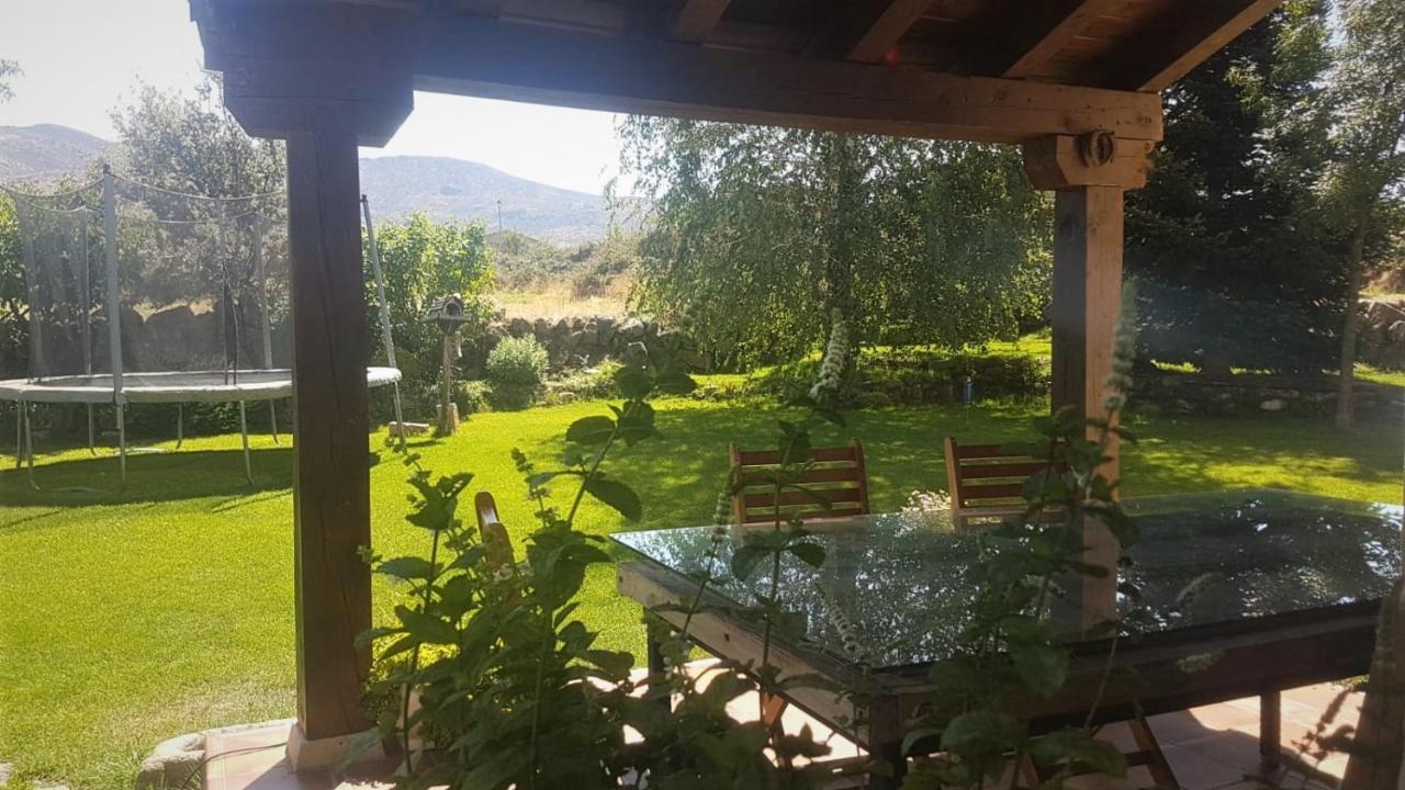 Otero de Herreros Preciosa Casa Lobos, Aislada E Independiente מראה חיצוני תמונה